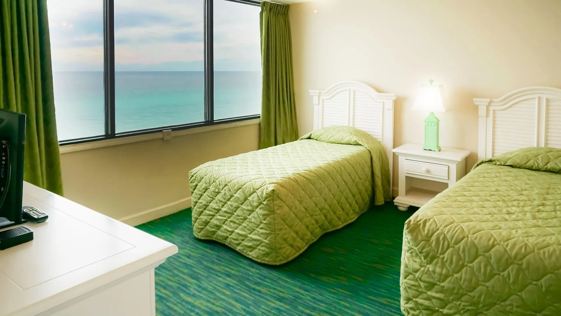 *** Hotel Landmark Holiday Beach Panama City Beach United States